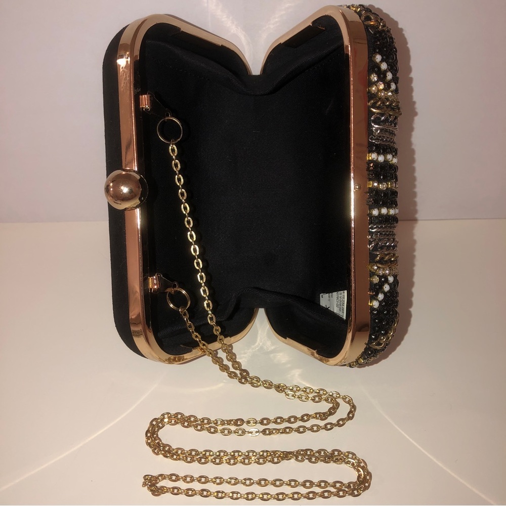 ❌SOLD❌Zara woman rhinestone embellish clutch bag - Picture 5 of 7
